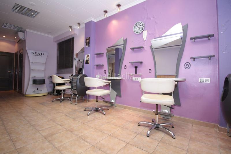 Foto 45c3a10b-7578-4090-ade0-50be2ae44270. Alquiler local comercial local en alquiler antigua peluqueria en Torrent