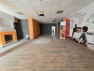 Local Comercial a Zona Calle Valencia