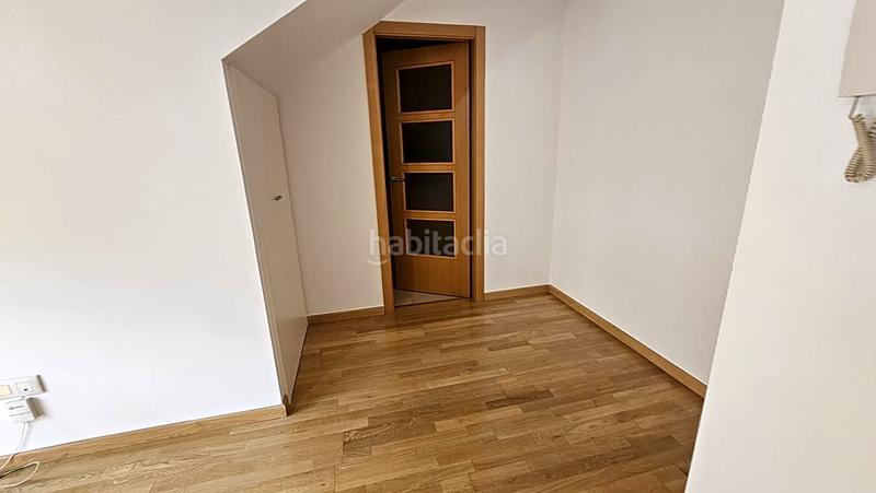 Foto 0376206b-aba8-49ce-94ec-07d5f7b74a3c. Miete zweistöckige wohnung mit heizung in Barri del Centre Terrassa