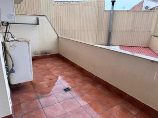 Lloguer Pis  Carrer de jerez. Piso de 1 habitación con terraza y parking