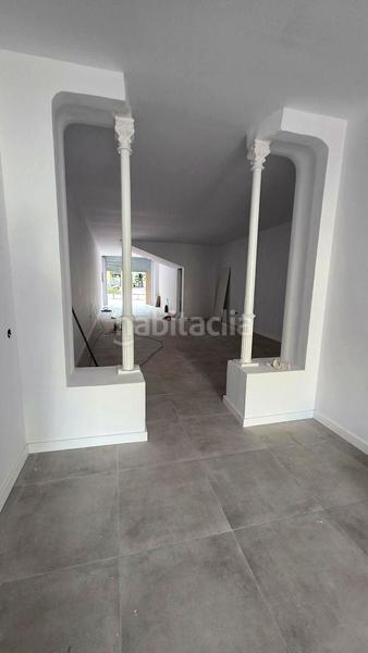 Foto 9f563982-cd8c-46d8-b17e-418c6cbfb9da. Alquiler local comercial  en la font vella con el passeig en Terrassa