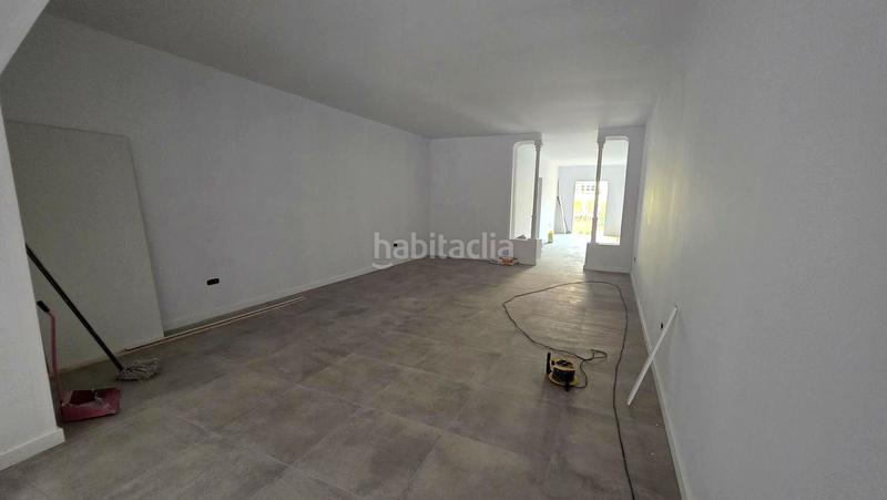 Foto b96665d3-8c02-493b-bbbb-9fc7d762a7f1. Alquiler local comercial  en la font vella con el passeig en Terrassa