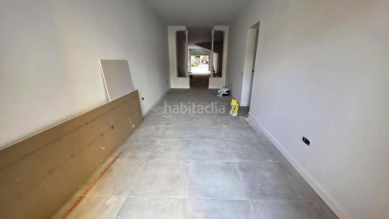 Foto 86db5d3c-524e-4f65-9210-c201f708a316. Location local commercial dans Barri del Centre Terrassa