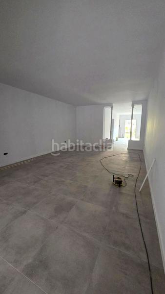 Foto a9717fb1-81d0-4b38-ab35-749539b31bdf. Location local commercial dans Barri del Centre Terrassa