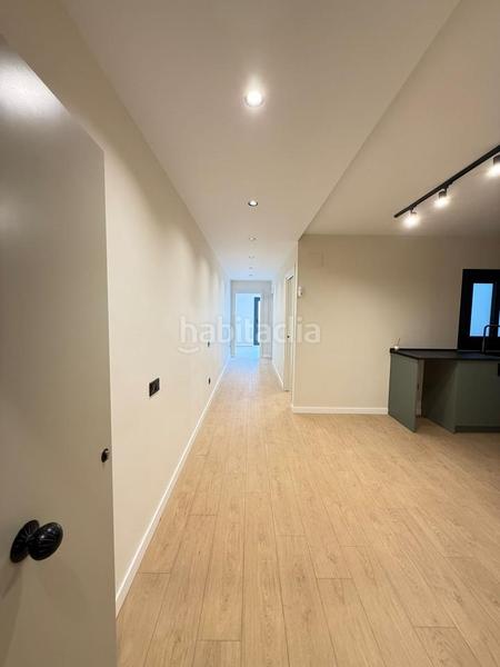 Foto 01e35bca-7245-4d05-b734-df2ab7f7b083. Oficina a Barri del Centre Terrassa