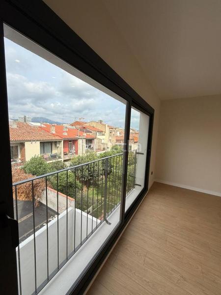 Foto 4e0531e1-aa8c-4157-8671-f33eb69b5f78. Oficina a Barri del Centre Terrassa