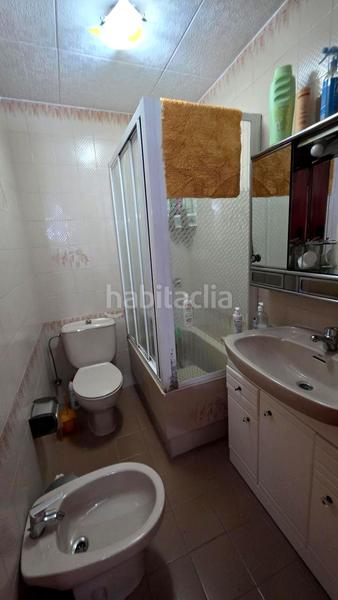 Foto 08024b1d-2718-40a0-b4d7-12eea844da81. Casa con parcheggio in Ca n'Anglada Terrassa