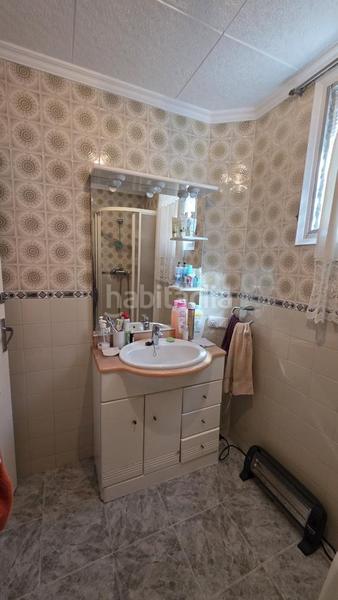 Foto 1b6ad92c-18b9-4a87-938c-91cff5988903. Casa con parcheggio in Ca n'Anglada Terrassa