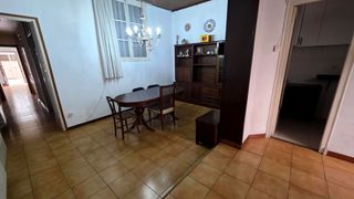 Planta baja  De pitàgores. Oportunidad única! amplia planta baja con sótano de 80m junto a