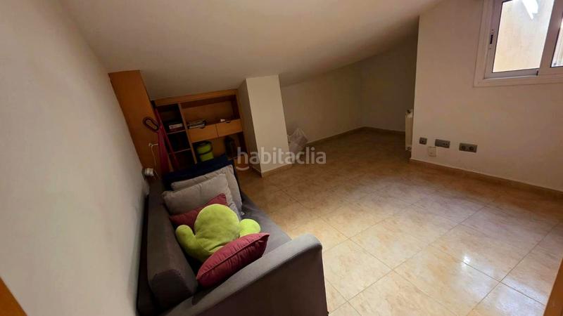 Foto 1bbfcfd7-46a2-48f7-ae39-a25dac3bbe02. Alquiler dúplex bonito dúplex amueblado y con parking incluido en Rubí