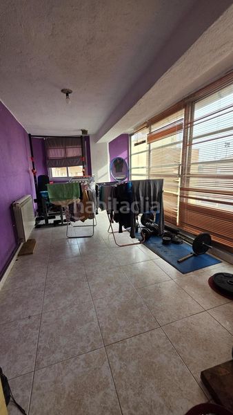 Foto 0d882291-d1fc-4a56-b1a8-d1cfe6c86fd0. Casa adossada amb calefacció a Zona Esportiva Terrassa