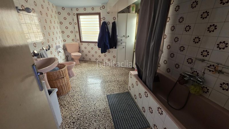 Foto 28c7df89-9247-4623-b90d-5e20d1d26e3f. Casa adossada amb calefacció a Zona Esportiva Terrassa