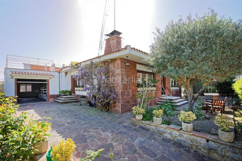 Foto 2e8ce947-9145-4c6d-a721-87494c27514f. Casa amb calefacció piscina a Can Parellada Terrassa