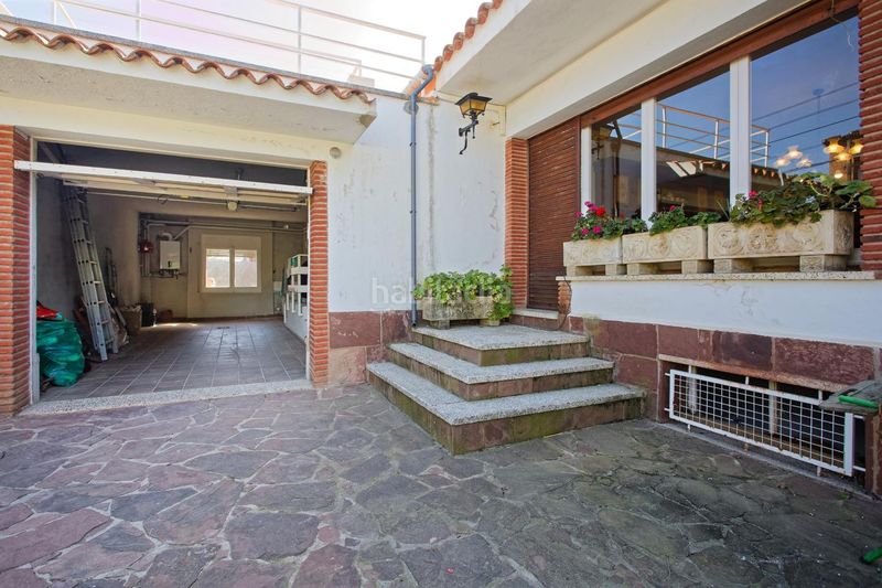 Foto 67f95ef8-a600-45cd-ab96-26f99bfade58. Casa amb calefacció piscina a Can Parellada Terrassa