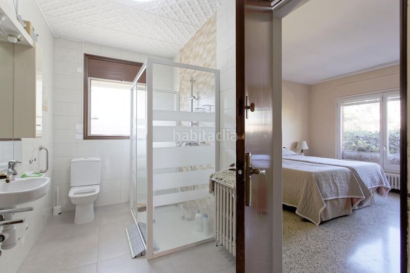 Foto 7d3805b8-490a-4806-ac5f-225148db9fdb. Casa amb calefacció piscina a Can Parellada Terrassa