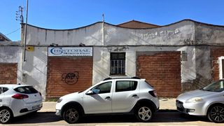 Casa  Del sindicat. Oportunidad inversores local para cambio de uso en casa