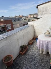 Pis  De la mare de d�u del socors. Vivienda amplia con vistas  finca sin ascensor
