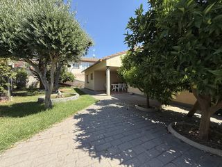 Casa  De castellnou. Execelente vivienda, una oportunida!!!