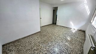 Planta baixa  Calle de sant crispí. Oportunidad en terrassa planta baja reformada con amplio salón