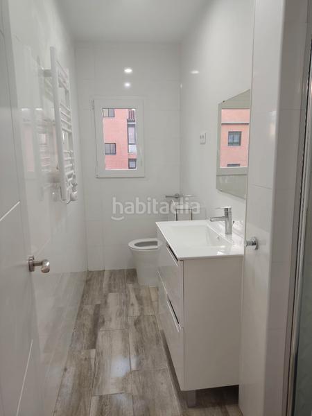 Foto 9c5fae01-4191-45c9-9d64-b11bbcf89276. Piso  en venta en calle de faustino osorio en Madrid