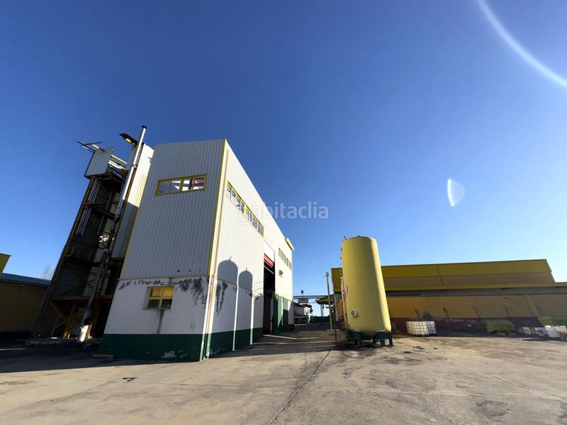 Foto 414767bd-100e-42d4-b21f-4f155a935ba3. Solar industrial a Cedillo del Condado