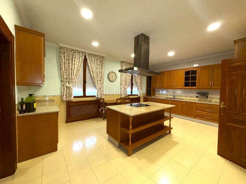 Foto 83f61c6e-3181-4f4c-93fb-b698bd76c389. Solar industrial a Cedillo del Condado