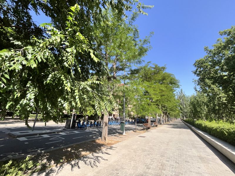 Foto 81526b4d-a0cc-46cc-8b26-60b0f4f4ed8a. Local comercial a Acacias Madrid