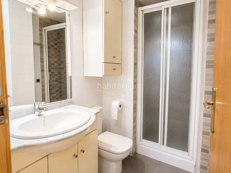 Foto f59d78be-c26a-498d-8662-17a0abdb1fa4. Pis a Lucero Madrid