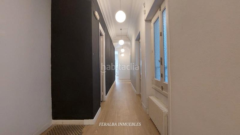 Foto caf73963-d2f6-4905-b66f-b516a9fc75e8. Office space with heating in Recoletos Madrid