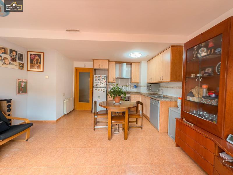 Foto 6e145c01-7966-4f66-aa1d-570a74dfbf85. Duplex con riscaldamento parcheggio in Ca n´Oriol Rubí