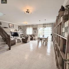 Zweistöckige Wohnung in Nucli Urbà. Dúplex de 100 m listo para estrenar una nueva vida