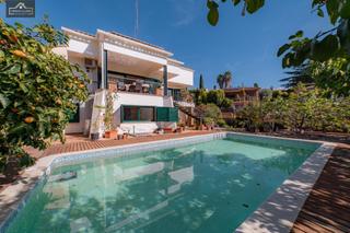 Casa a Les Bilbenyes. Espectacular casa a cuatro vientos con piscina en el centro de s