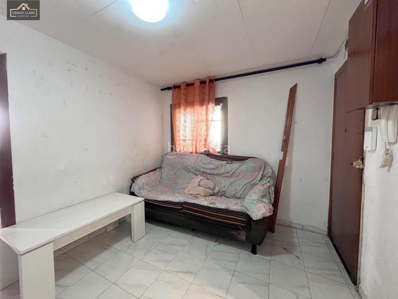 Foto 2b793b06-5801-451d-9ab7-78ed9bddbe2e. Ático  una oportunidad para reformar a tu gusto! en Badalona