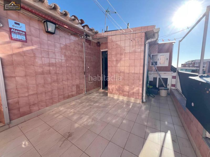 Foto d15105aa-94fc-4550-9d74-ab178dd6bca4. Ático  una oportunidad para reformar a tu gusto! en Badalona