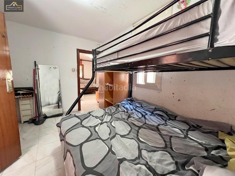 Foto e3d71489-20ef-4ada-b3ab-6ed104d9a5f7. Ático  una oportunidad para reformar a tu gusto! en Badalona