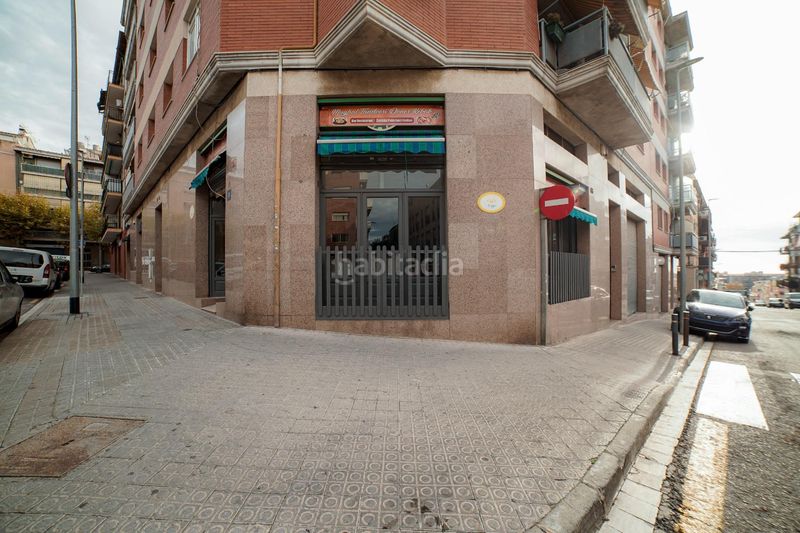 Foto 3e63b07f-70bc-4ad3-9c53-9d47a5b5719b. Local comercial local esquinero muy luminoso en Cerdanyola Sud, en Mataró
