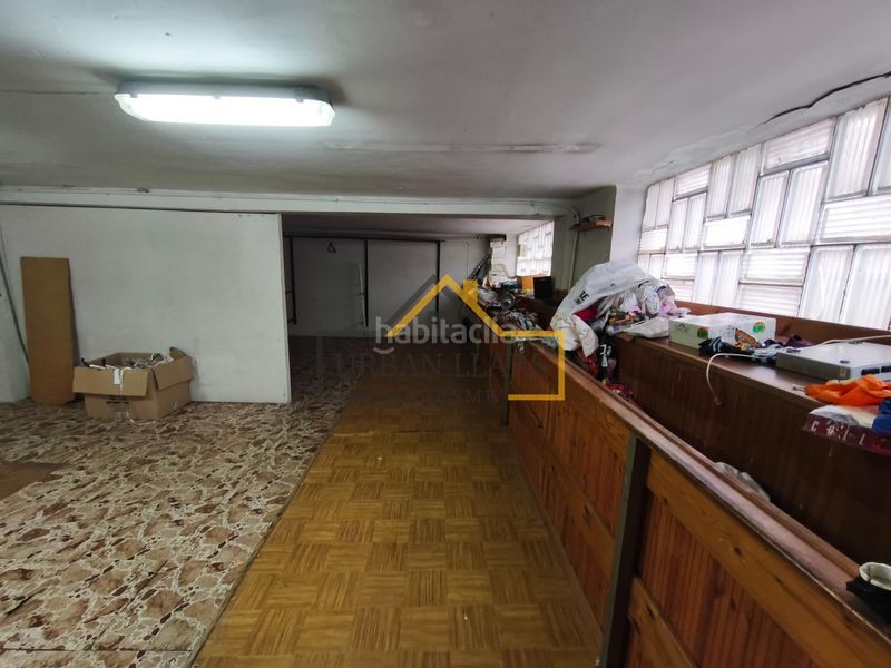 Foto 5ae08681-01f6-4651-99a0-39613d7f6e82. Local comercial a Centre Rubí