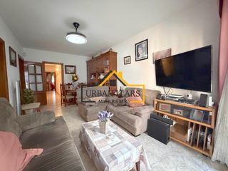 Pis a Zona Alta. Piso espacioso y luminoso en premiá de mar, ideal para familias