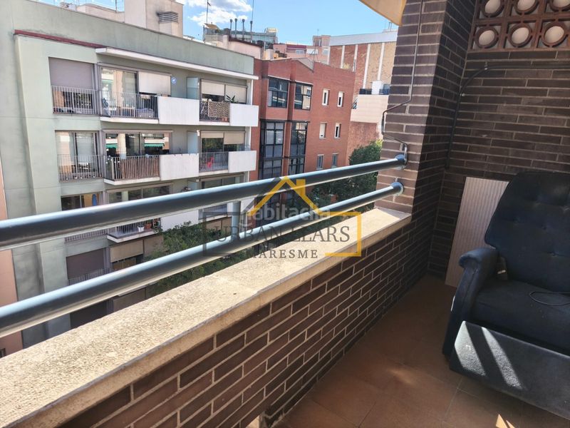 Foto aeaa76a9-74f6-43bf-a068-3208652acd3e. Pis amb calefacció aparcament a Baix Guinardó Barcelona