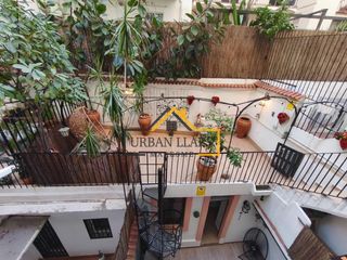 Duplex in El Poble Sec - Parc de Montjuïc. Duplex único con ascensor y dos terrazas