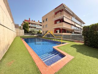 Appartement à Canet de Mar. Fantástico piso en canet, parking, trastero y zona comunitaria.