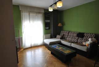 Appartement à Estación-Cruz Roja. Acogedor piso con garaje en illescas