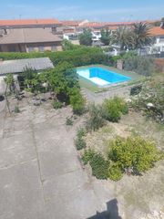 Xalet a Numancia de la Sagra. Chalet independiente con parcela de 2.263 m2 segregable