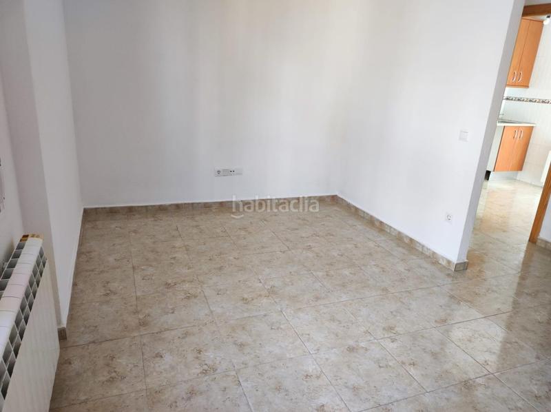 Foto 5fa69c25-624e-4750-9835-3dea1c12db78. Alquiler piso  de alquiler en Yuncler