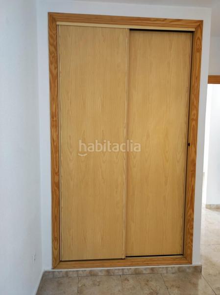 Foto d18ee5da-c3ba-48db-870b-1b6aebbba22c. Lloguer pis amb aparcament a Yuncler