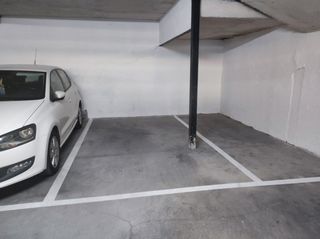 Location Parking voiture à Estación-Cruz Roja. Alquiler de plaza de garaje para moto o coche pequeño en illesca
