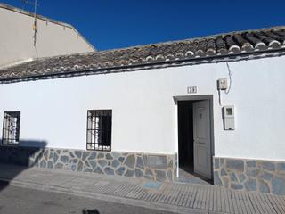 Casa en Villaseca de la Sagra. Casa baja con un gran patio en villaseca de la sagra