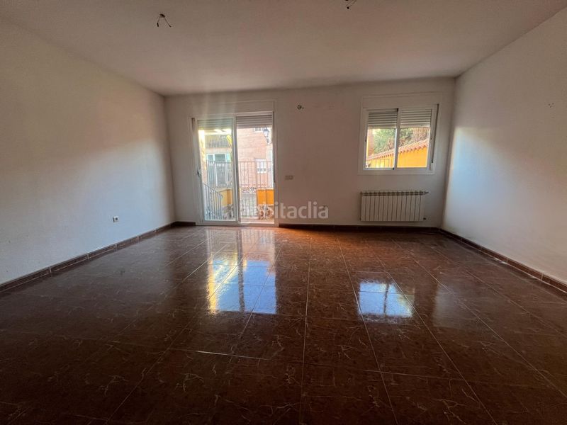 Foto d1d822ce-80e6-4a57-bec8-e43c57b209f9. Casa adossada amb aparcament a Esquivias