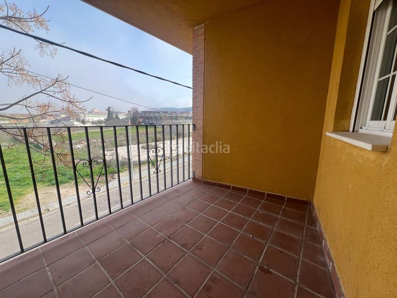 Foto d591c2c6-88e6-4882-bed4-ce677095b503. Casa adossada amb aparcament a Esquivias
