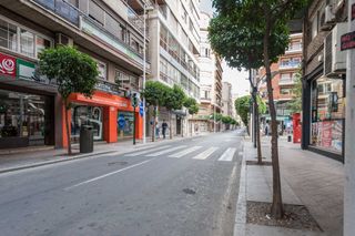 Lloguer Local Comercial a San Lorenzo. Alquiler local comercial murcia centro. zona correos